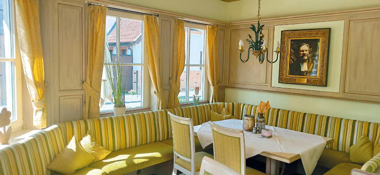 Hotel Speeter Weisenheim am Berg Extérieur photo