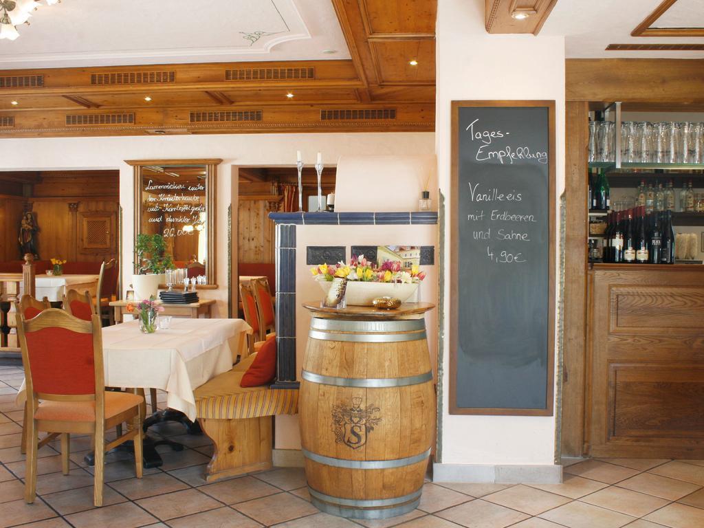 Hotel Speeter Weisenheim am Berg Extérieur photo