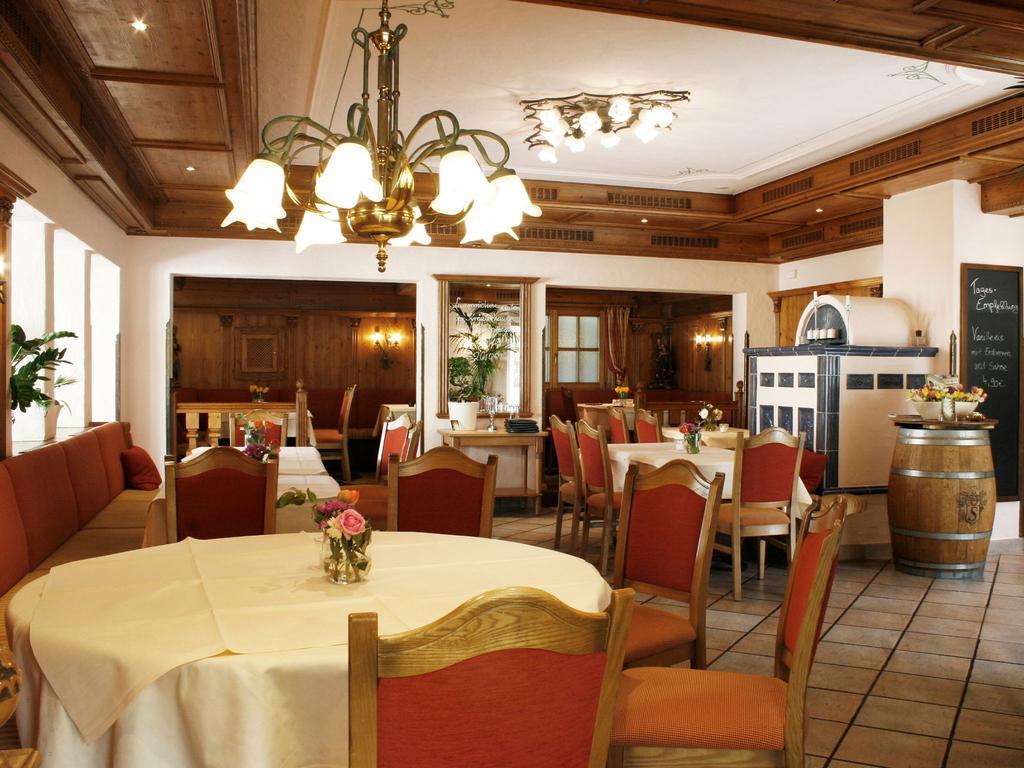 Hotel Speeter Weisenheim am Berg Extérieur photo