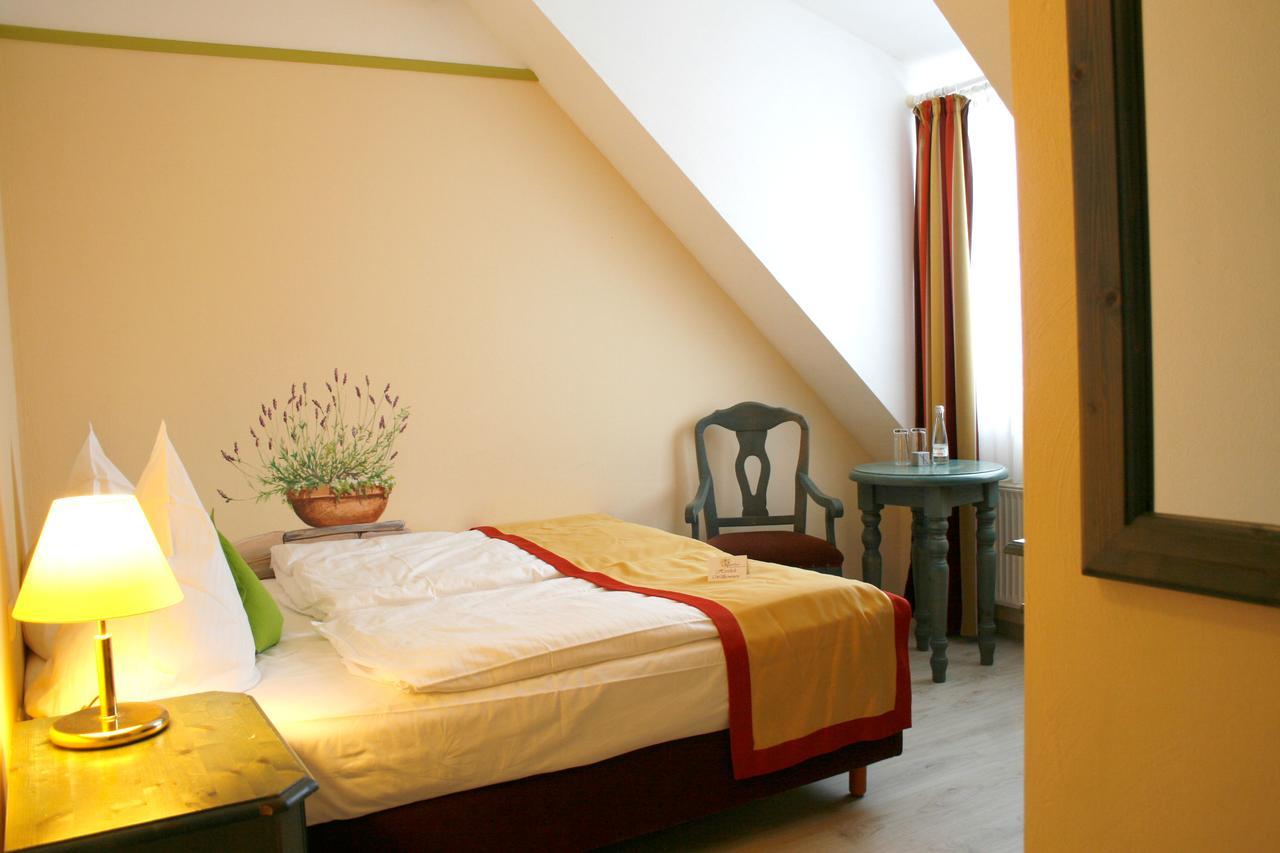Hotel Speeter Weisenheim am Berg Extérieur photo